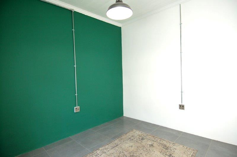 To Let 2 Bedroom Property for Rent in Woodstock Western Cape